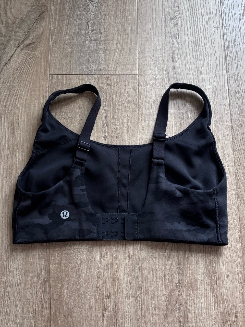 Lululemon In Alignment Straight Strap *Light Support C/D Cup - Picture 2 of 5
